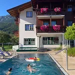 Gaestehaus Hartweger Guest house 4*