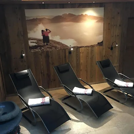 Πανσιόν Gaestehaus Hartweger 4*