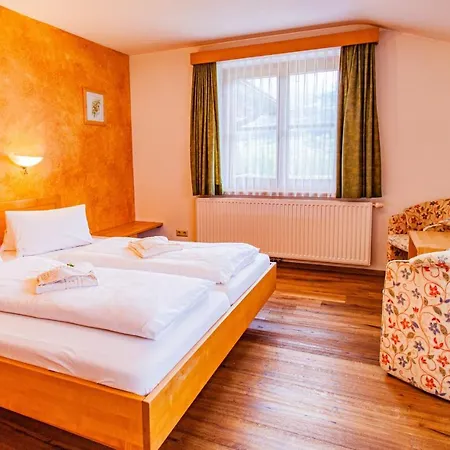 Gaestehaus Hartweger * Haus im Ennstal
