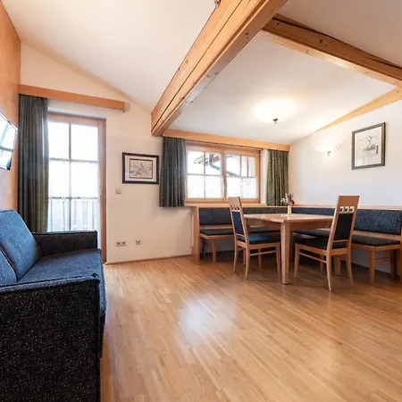 Gaestehaus Hartweger 4* هاوس إم إنيستال