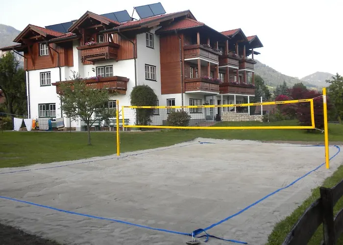 Gaestehaus Hartweger Pensión Haus im Ennstal