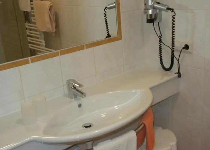 Pensión Gaestehaus Hartweger 4*