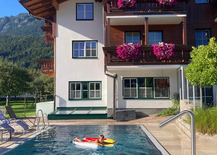 Gaestehaus Hartweger Pensión 4*